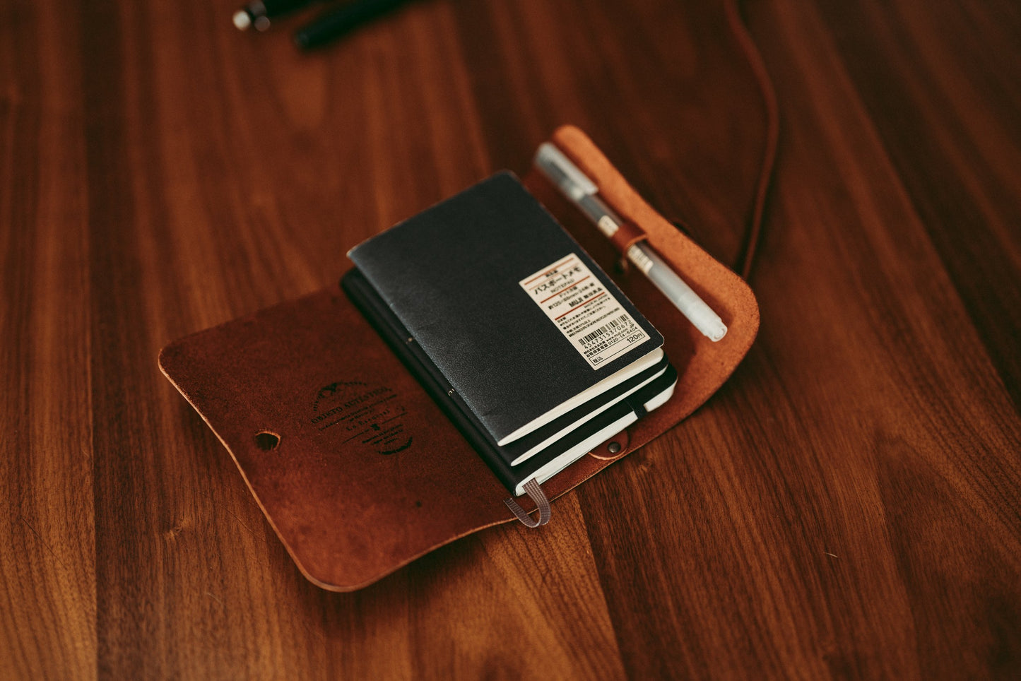 Lo Esencial - Notebook Cover
