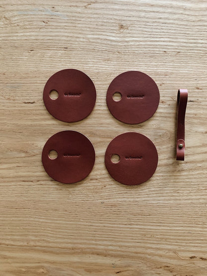 Lo Esencial - Leather Coasters