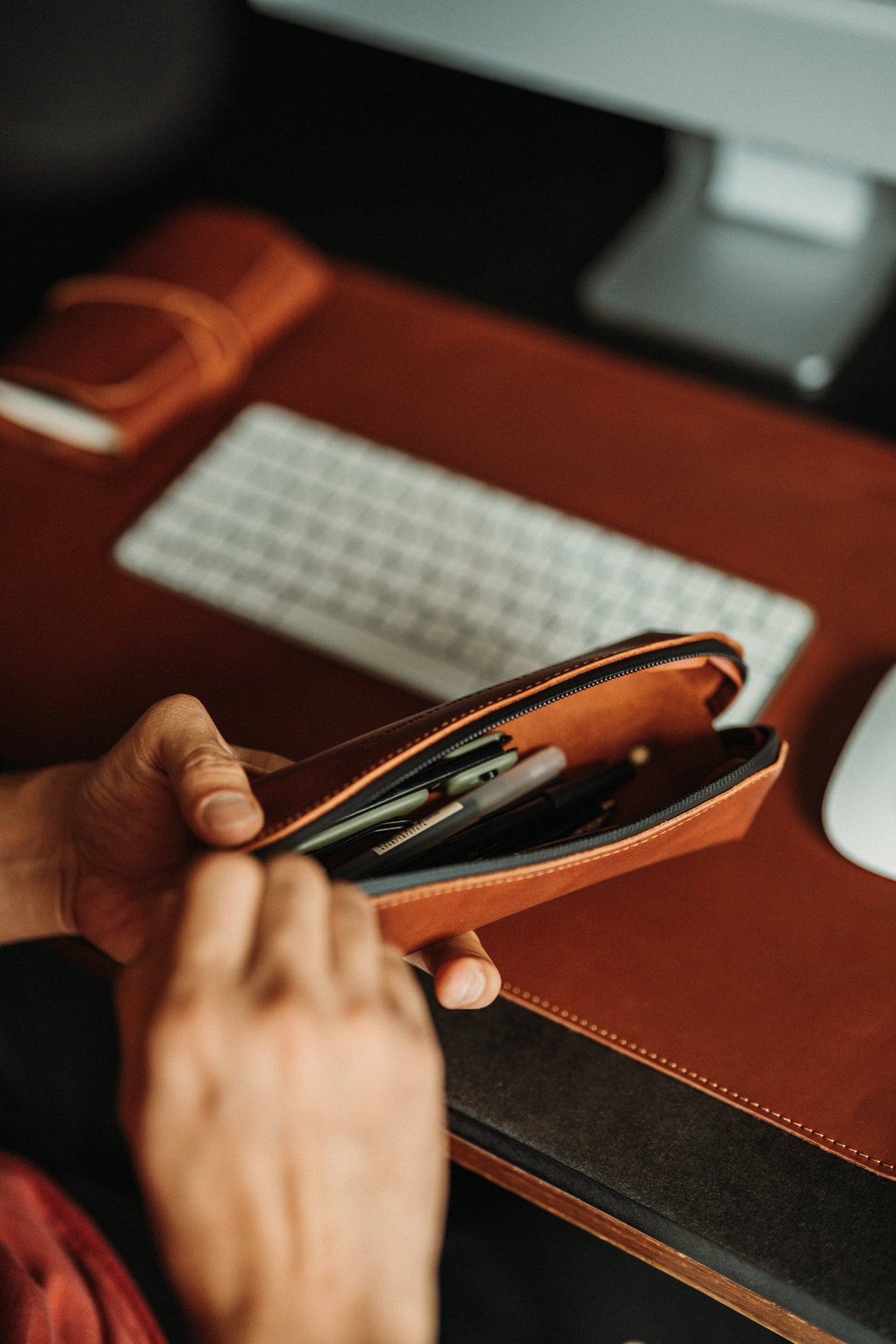 Lo Esencial - Zipper Case
