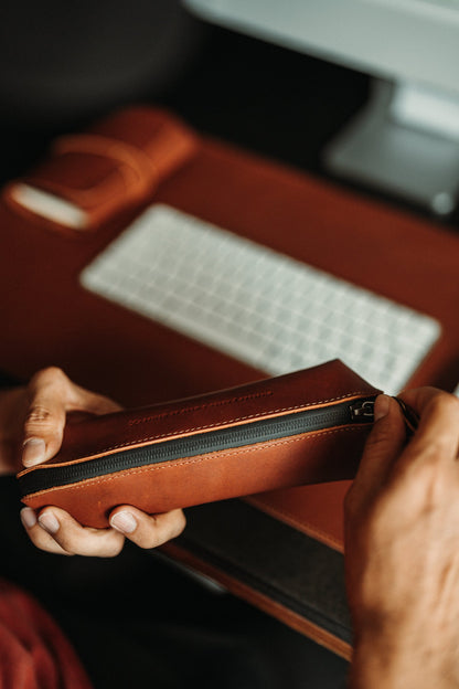 Lo Esencial - Zipper Case
