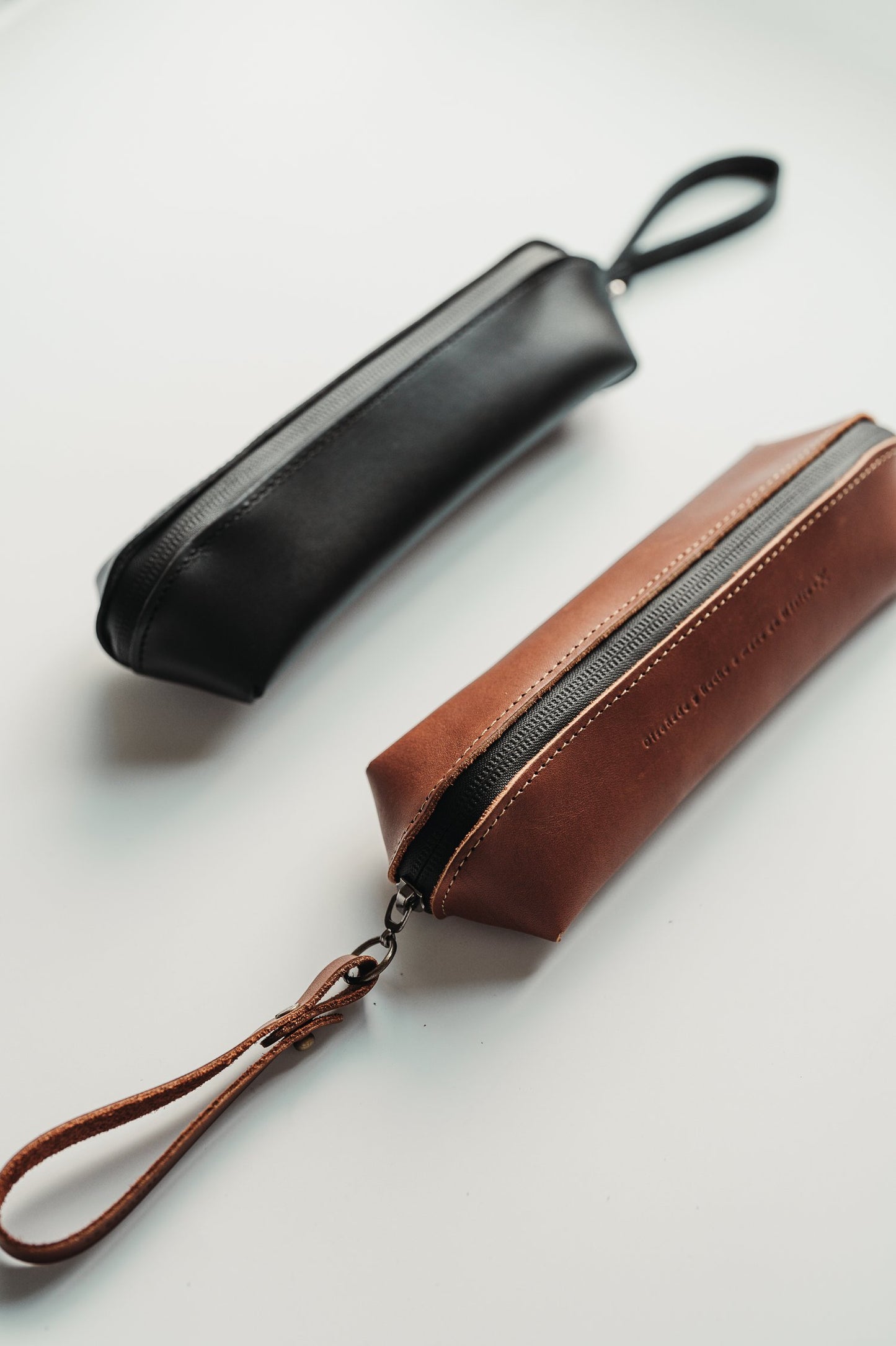 Lo Esencial - Zipper Case