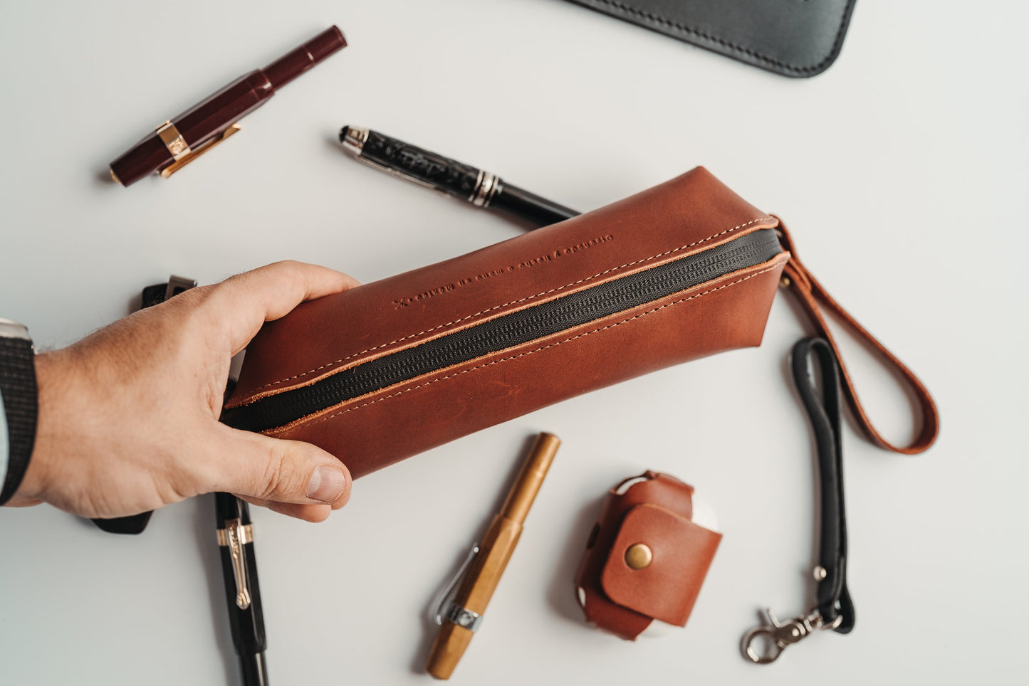 Lo Esencial - Zipper Case